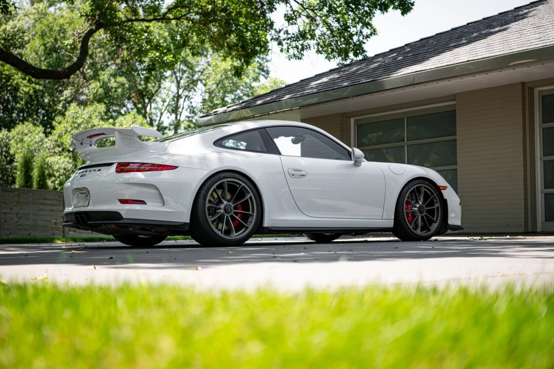 2015 Porsche 991 GT3 - Image 3 of 31