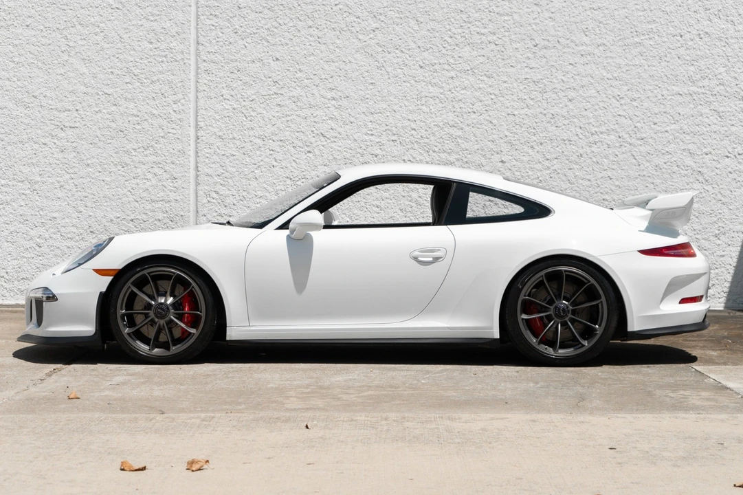 2015 Porsche 991 GT3 - Image 3 of 31