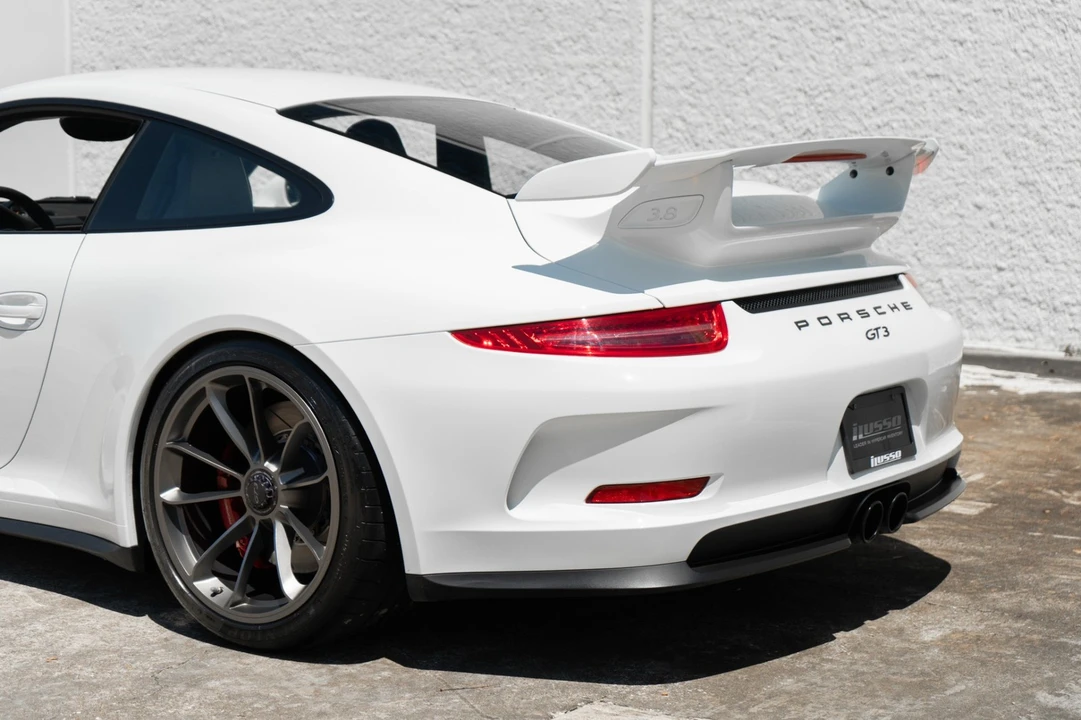 2015 Porsche 991 GT3 - Image 15 of 31