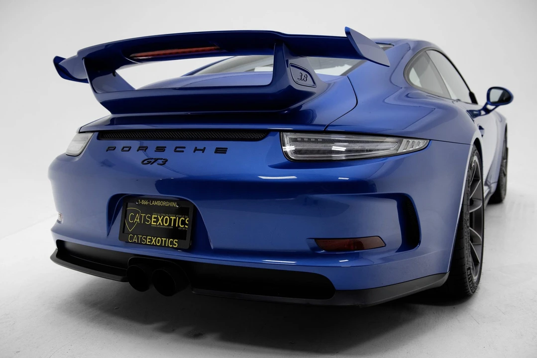 2015 Porsche 991 GT3 - Image 16 of 31