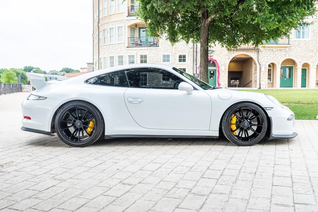 2015 Porsche 991 GT3 - Image 3 of 31