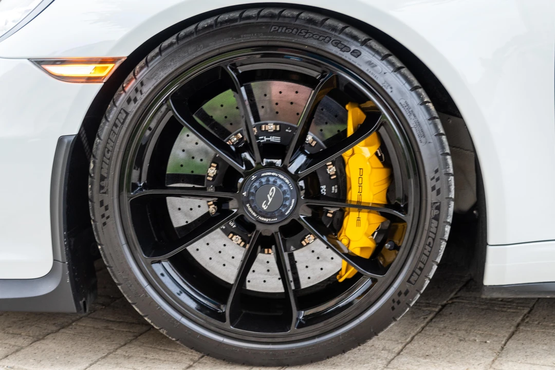 2015 Porsche 991 GT3 - Image 28 of 31