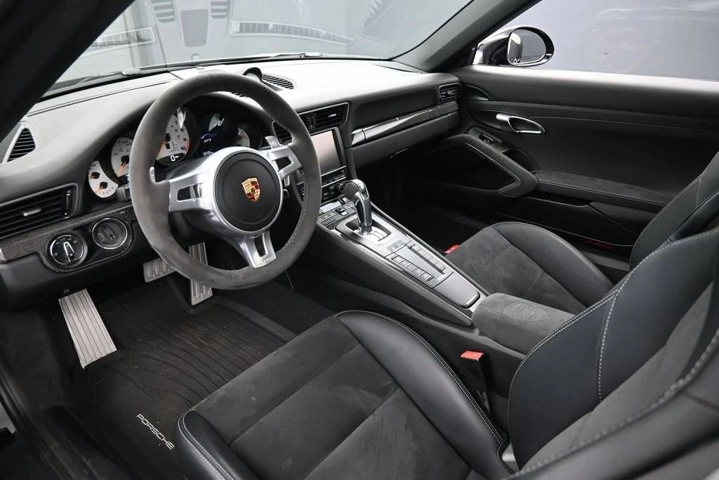 2015 Porsche 991 GT3 - Image 4 of 5