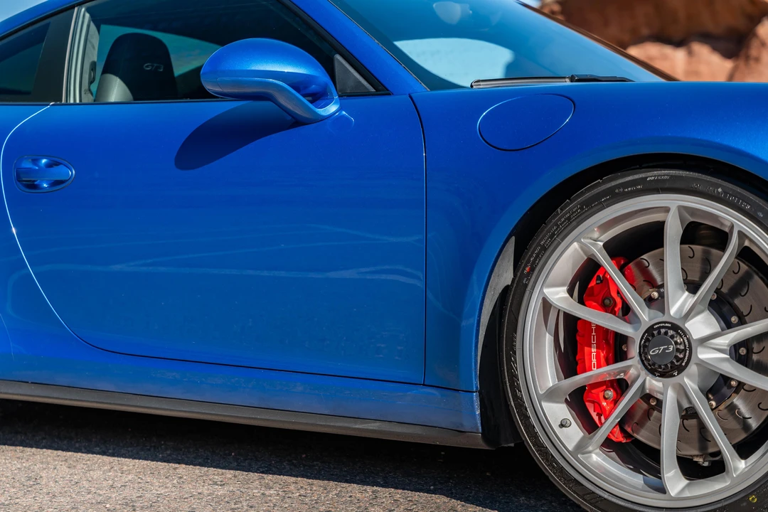 2015 Porsche 991 GT3 - Image 30 of 31
