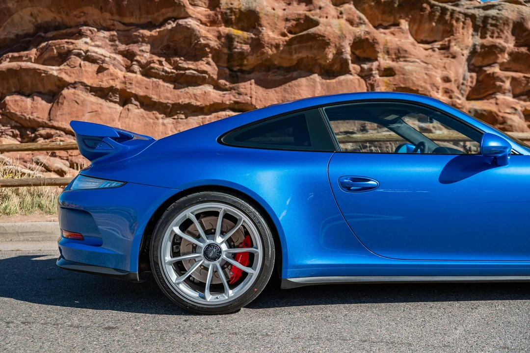 2015 Porsche 991 GT3 - Image 25 of 31
