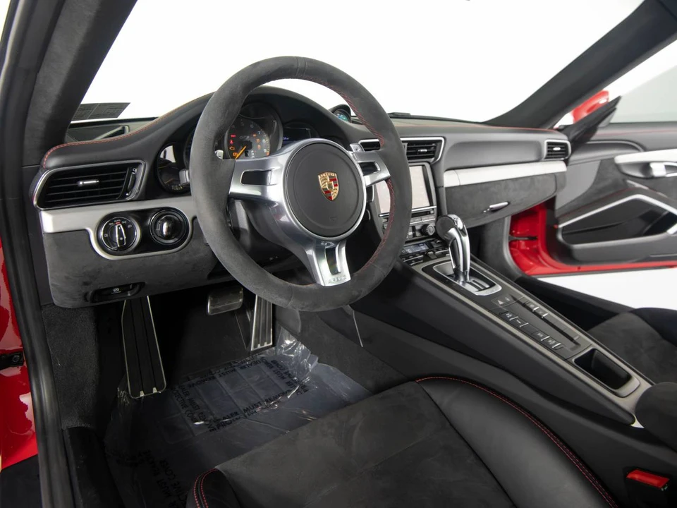 2015 Porsche 991 GT3 - Image 4 of 5