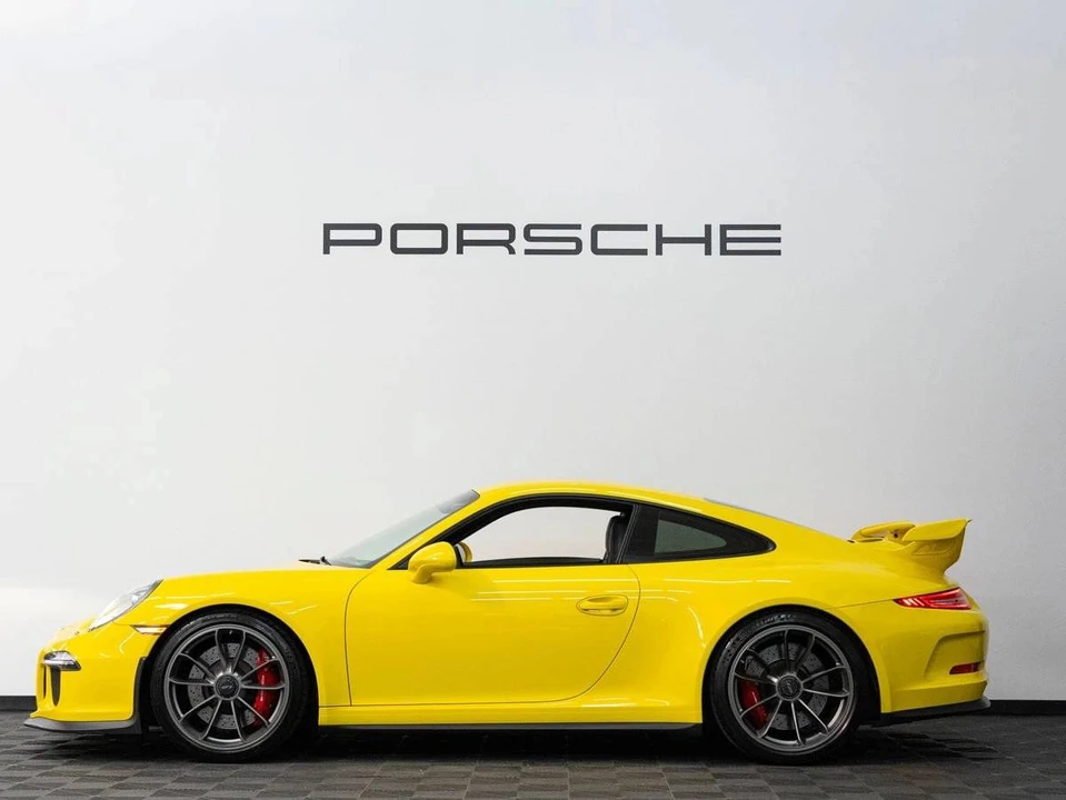 2015 Porsche 991 GT3 - Image 2 of 5