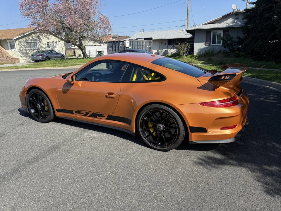 2015 Porsche 991 GT3 - Image 12 of 31