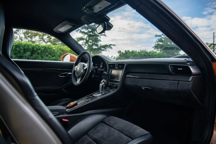 2015 Porsche 991 GT3 - Image 21 of 26