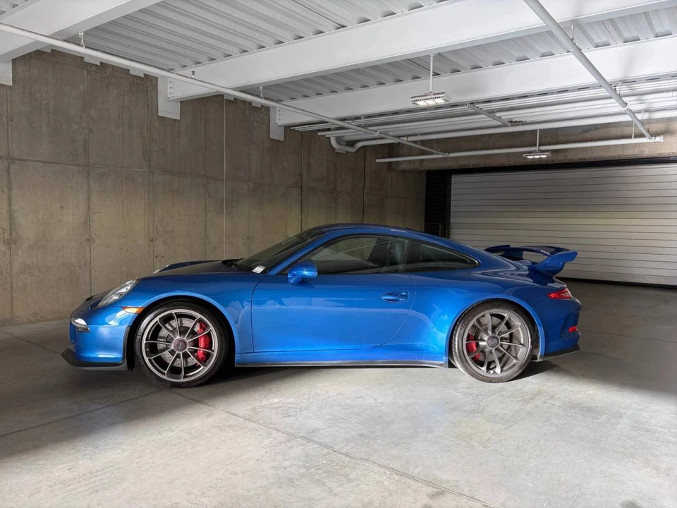 2015 Porsche 991 GT3 - Image 2 of 5