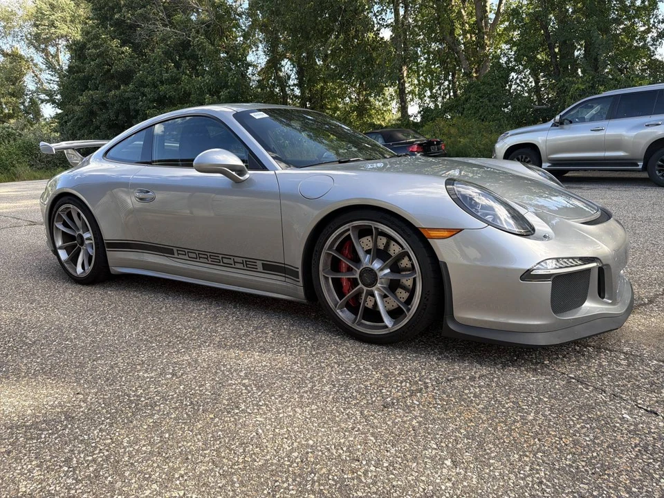 2015 Porsche 991 GT3 - Image 4 of 5