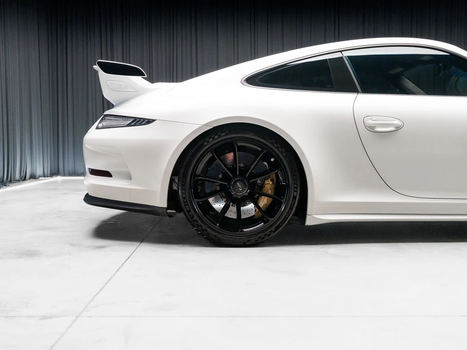 2015 Porsche 991 GT3 - Image 30 of 31