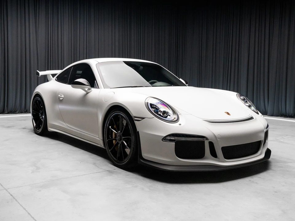 2015 Porsche 991 GT3 - Image 17 of 31