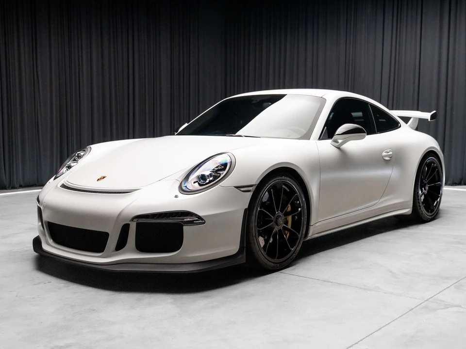 2015 Porsche 991 GT3 - Image 24 of 31