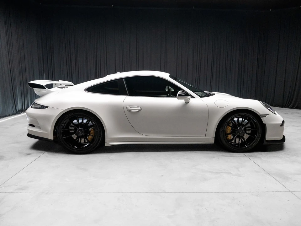 2015 Porsche 991 GT3 - Image 16 of 31