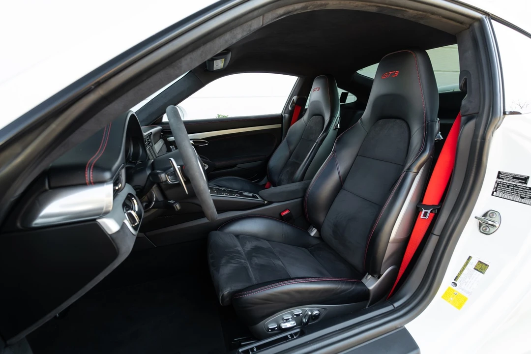 2015 Porsche 991 GT3 - Image 7 of 12