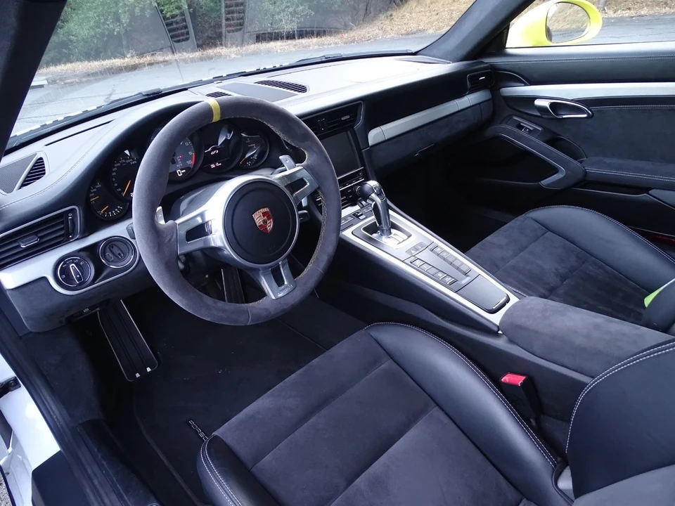 2015 Porsche 991 GT3 - Image 13 of 21