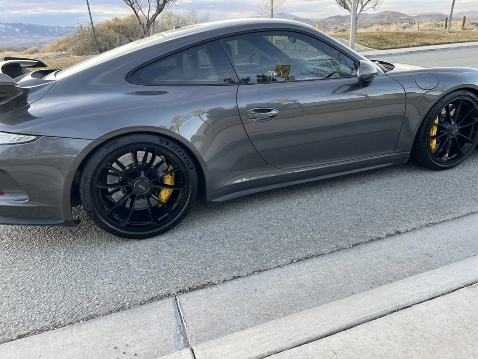 2015 Porsche 991 GT3 - Image 24 of 31