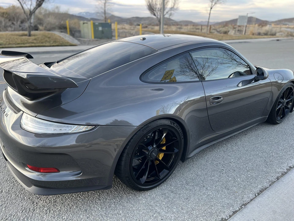 2015 Porsche 991 GT3 - Image 26 of 31