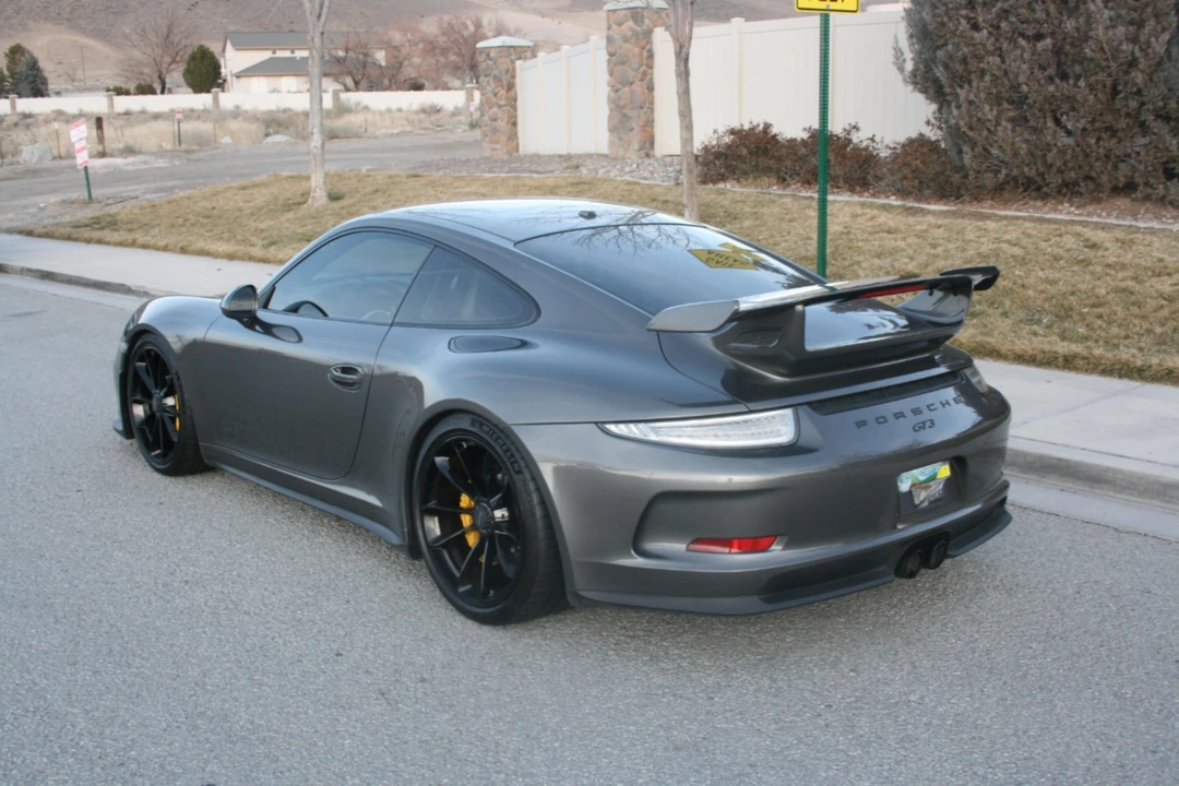 2015 Porsche 991 GT3 - Image 17 of 31