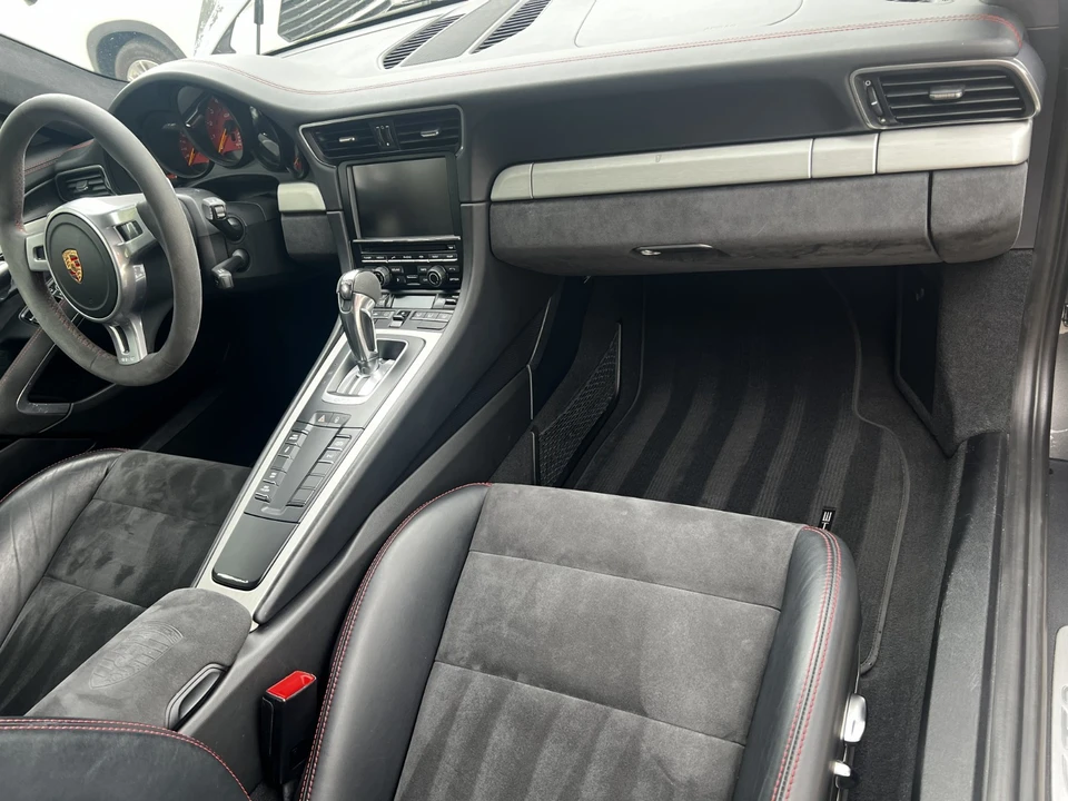 2015 Porsche 991 GT3 - Image 19 of 21