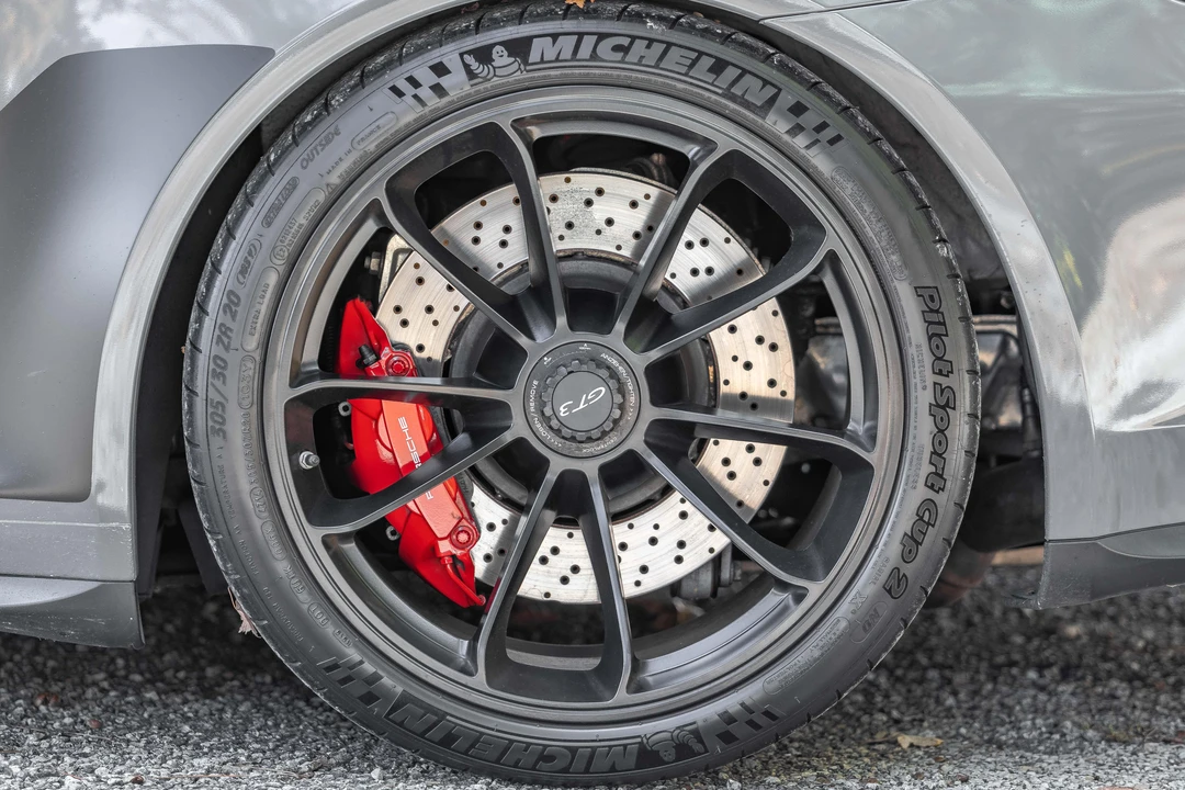 2015 Porsche 991 GT3 - Image 28 of 31