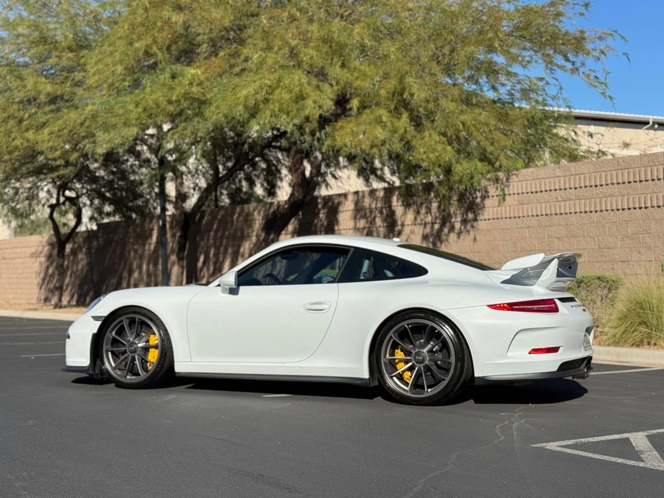 2015 Porsche 991 GT3 - Image 13 of 31