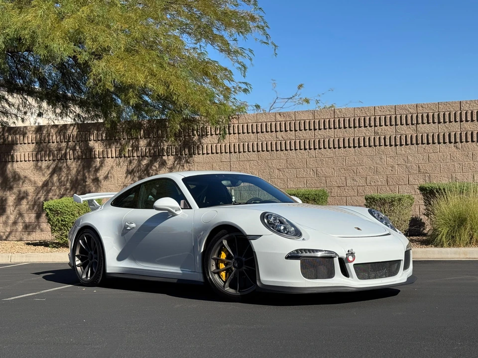 2015 Porsche 991 GT3 - Image 23 of 31