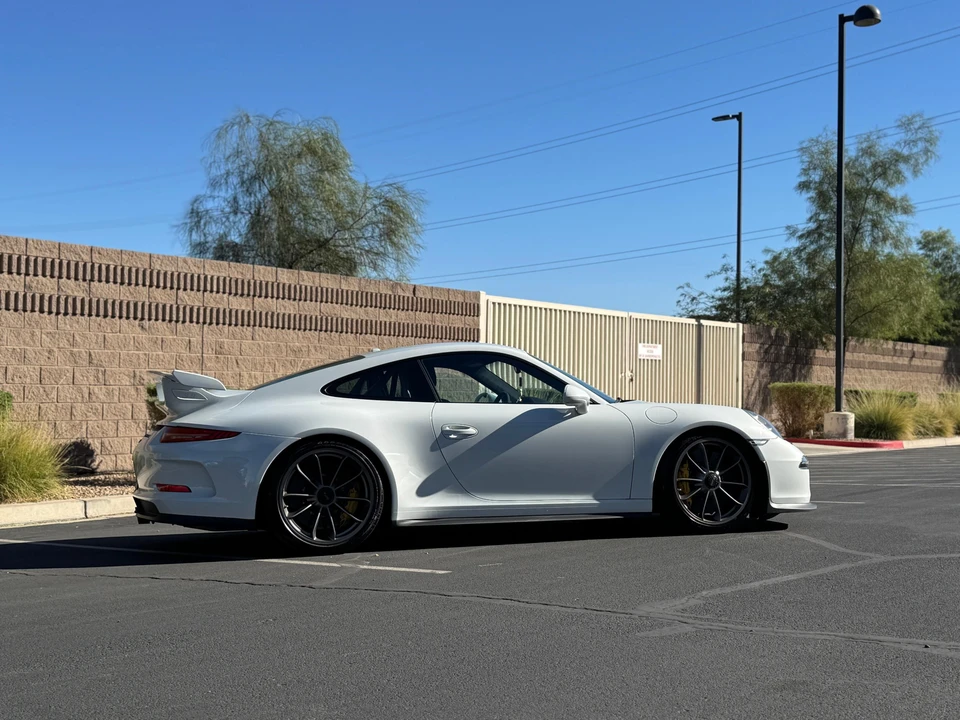 2015 Porsche 991 GT3 - Image 18 of 31