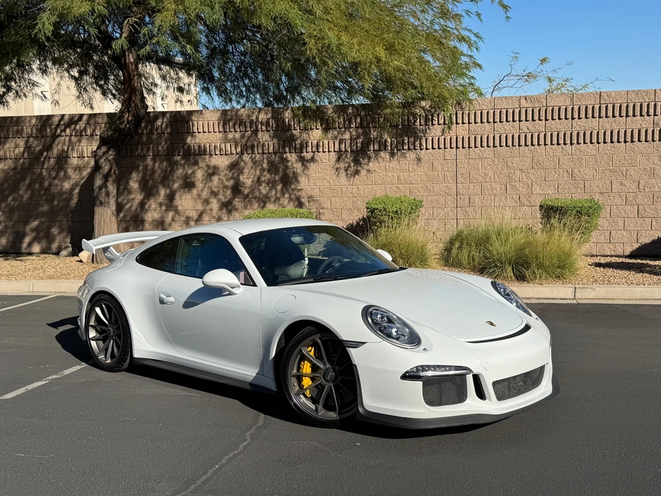 2015 Porsche 991 GT3 - Image 22 of 31