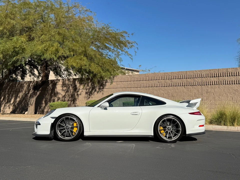 2015 Porsche 991 GT3 - Image 11 of 31