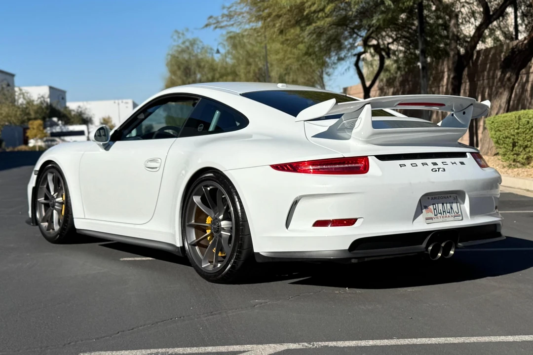 2015 Porsche 991 GT3 - Image 4 of 31