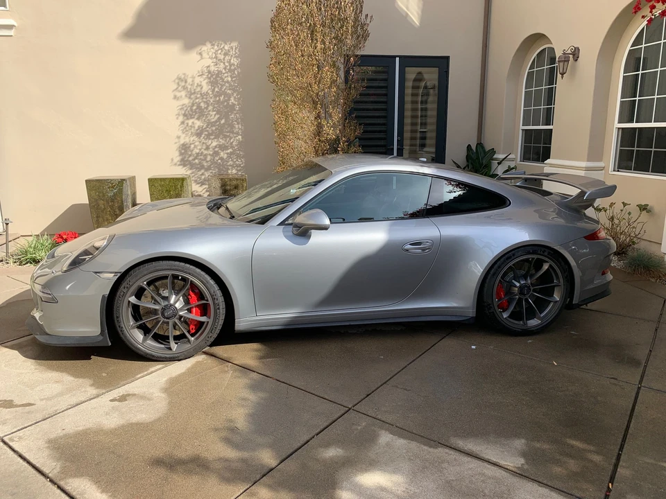 2015 Porsche 991 GT3 - Image 18 of 19