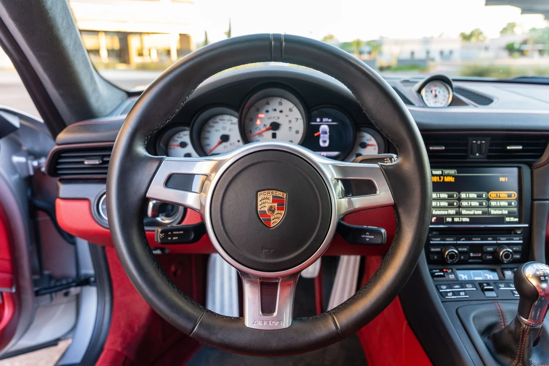 2015 Porsche 991 Carrera GTS - Image 13 of 27