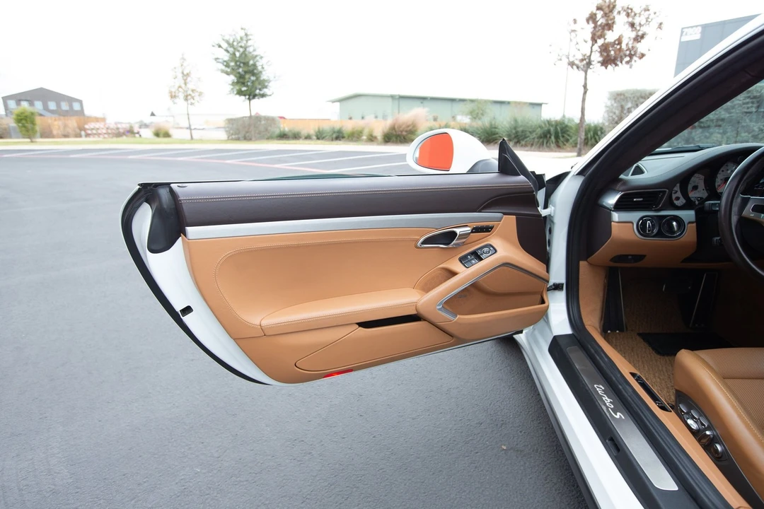 2015 Porsche 991 Turbo S - Image 16 of 21
