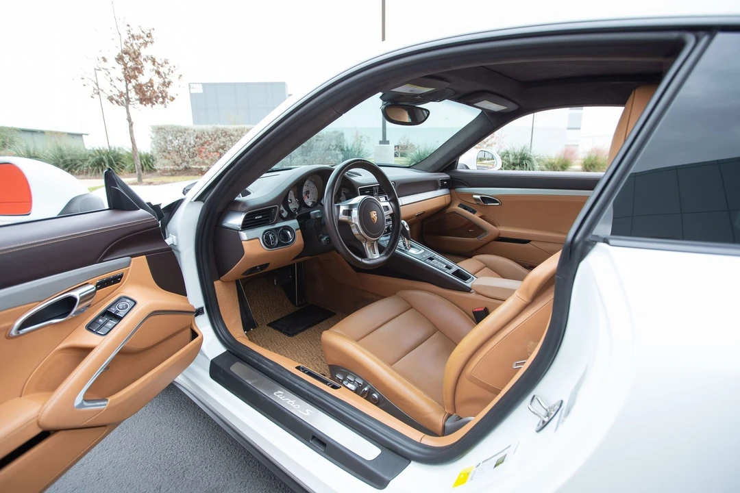 2015 Porsche 991 Turbo S - Image 15 of 21