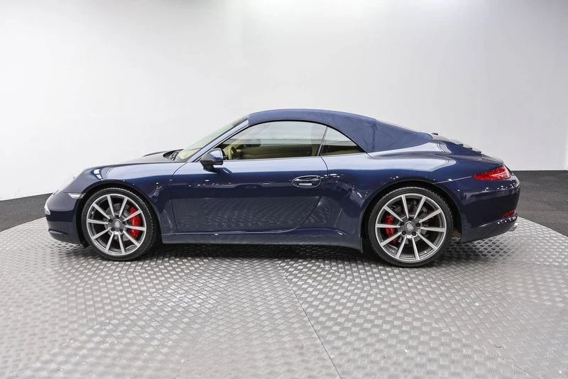 2015 Porsche 991 Carrera GTS - Image 9 of 20