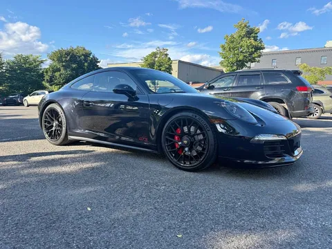 2015 Porsche 911 Carrera 4 GTS