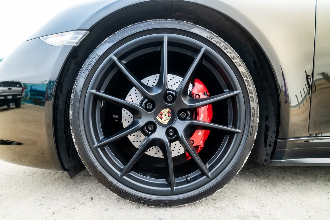2015 Porsche 991 Targa 4 & 4S - Image 17 of 21