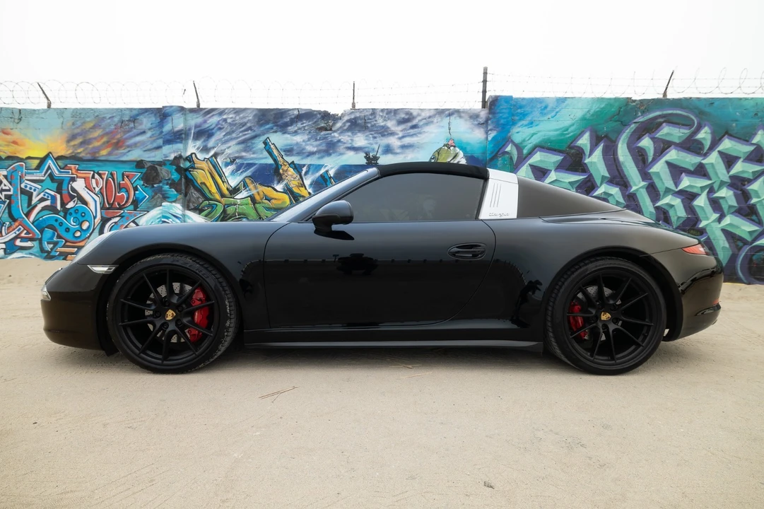 2015 Porsche 991 Targa 4 & 4S - Image 2 of 21