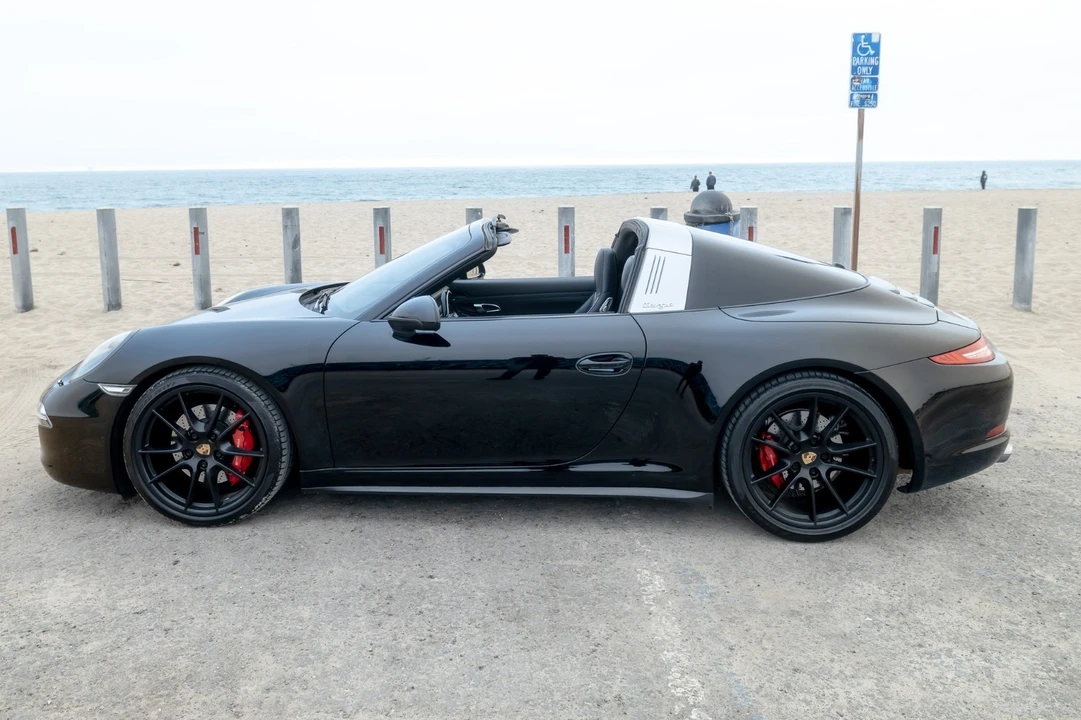 2015 Porsche 991 Targa 4 & 4S - Image 13 of 21