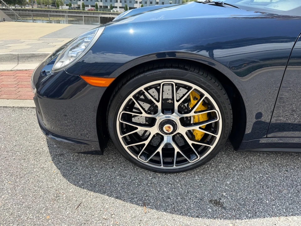 2015 Porsche 991 Turbo S - Image 29 of 31