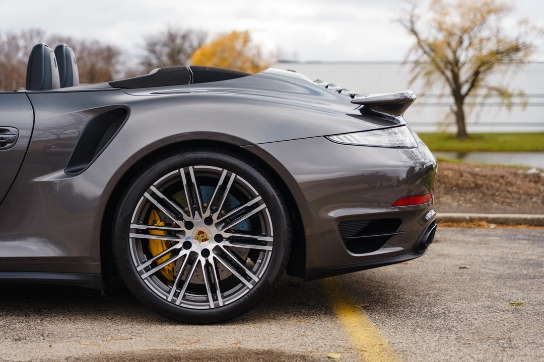 2015 Porsche 991 Turbo S - Image 5 of 12