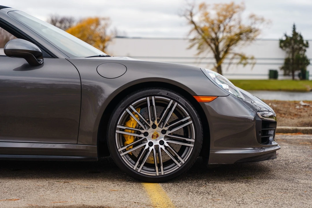 2015 Porsche 991 Turbo S - Image 19 of 31