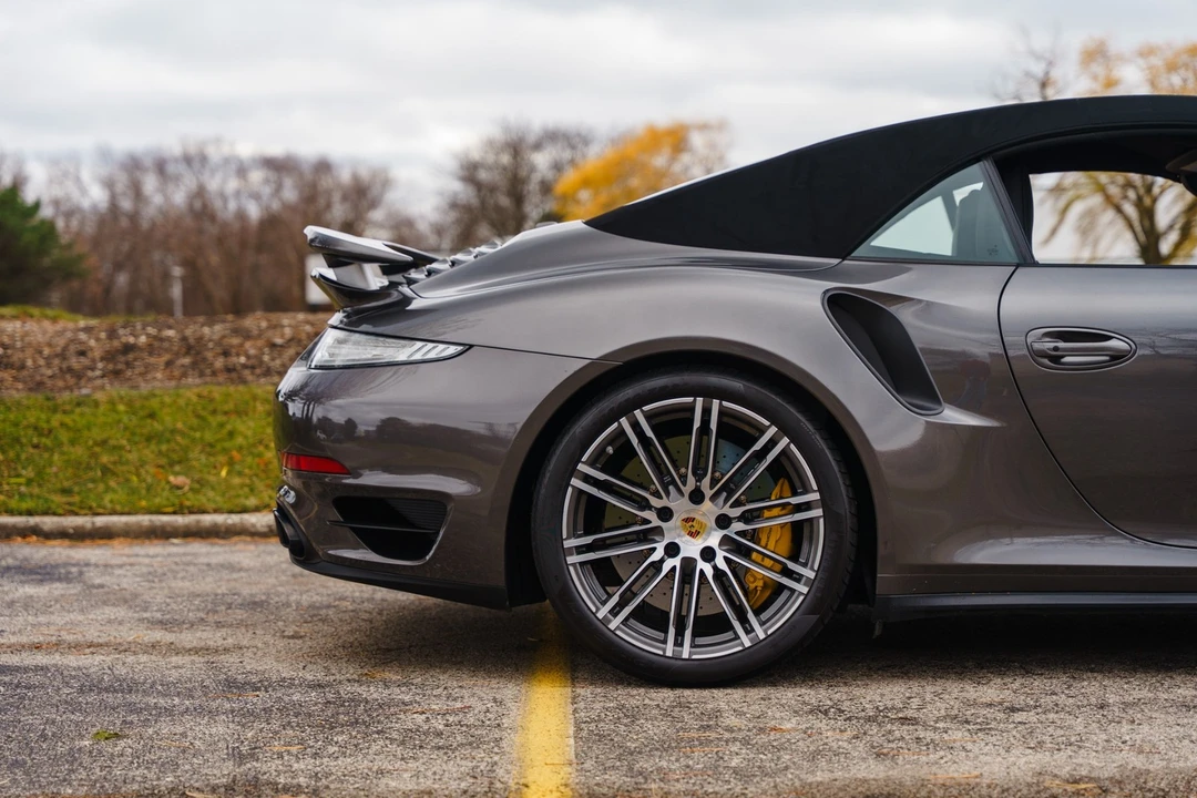2015 Porsche 991 Turbo S - Image 17 of 31