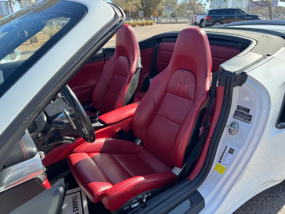 2015 Porsche 991 Turbo S - Image 19 of 31