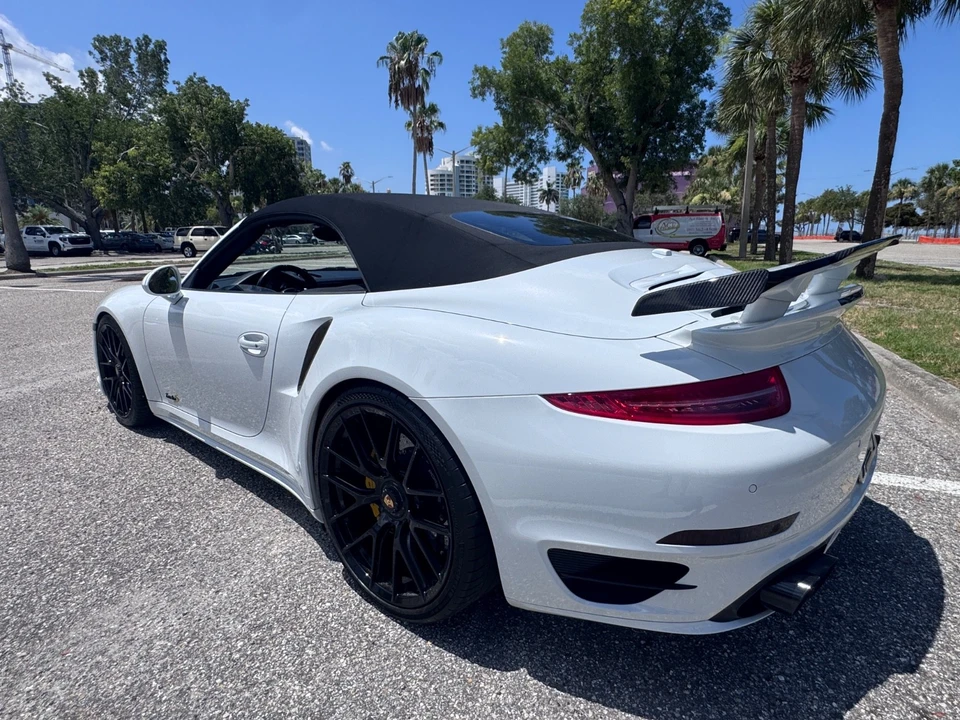 2015 Porsche 991 Turbo S - Image 13 of 31