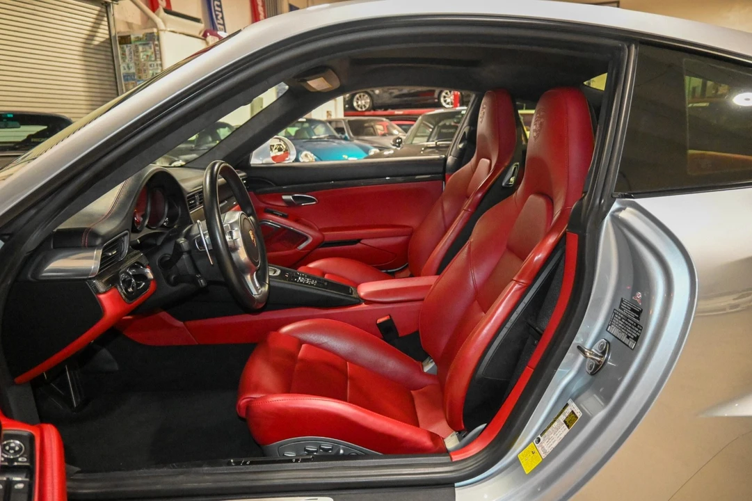 2015 Porsche 991 Turbo - Image 8 of 17