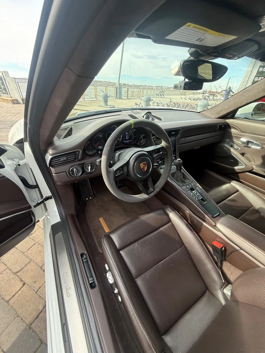 2015 Porsche 991 Turbo - Image 16 of 21