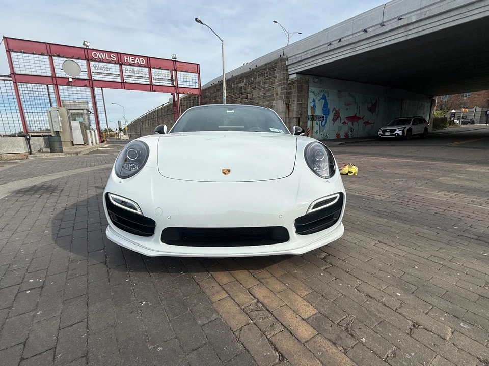 2015 Porsche 991 Turbo - Image 2 of 21